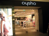 Salon odzieżowy Oysho należy do grupy Inditex - podobnie jak ...