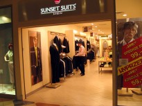 Sunset Suits - polska marka z elegancką modą dla mężczyzn. ...