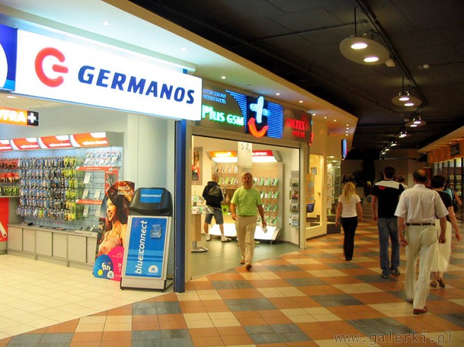 Germanos - salon Ery oraz PlusGsm. W centrach handlowych zawsze trzy sieci obok ...