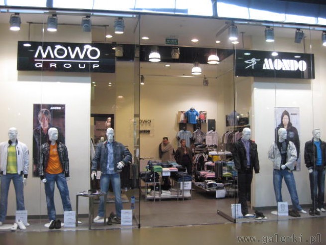 Sklep MONDO i MOWO GROUP oferuje odzież męską. W ofercie znajdują się znane ...