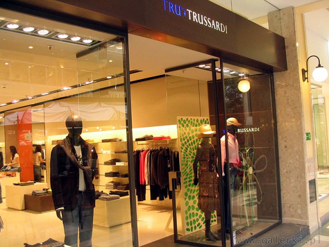 Tru Trussardi - odzież damska i męska. Firma sprzedaje ciuchy pod markami Trussardi ...