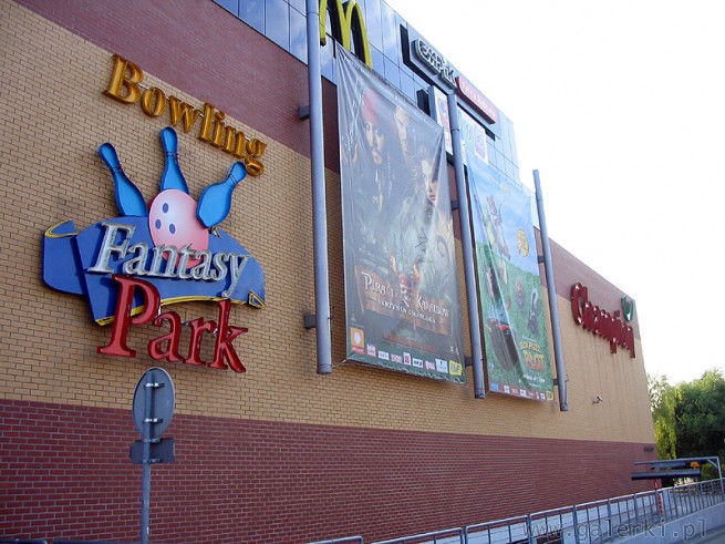 Fantasy Park to między innymi Bowling czyli kręgle oraz inne rozrywki - automaty itp