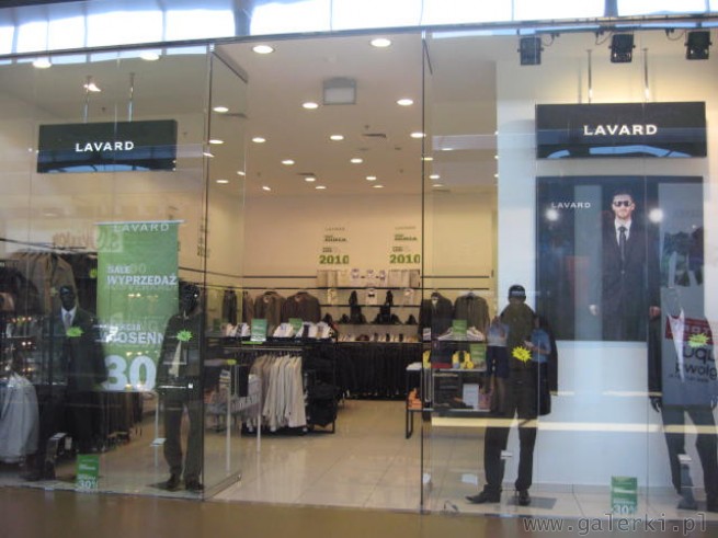 Produkty marki Lavard charakteryzują się funkcjonalnym podejściem do mody męskiej. ...