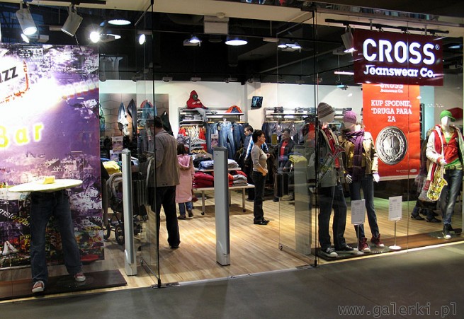 Kolekcja marki Cross Jeanswear Co. to propozycja dla młodych ludzi, inspirowana ...